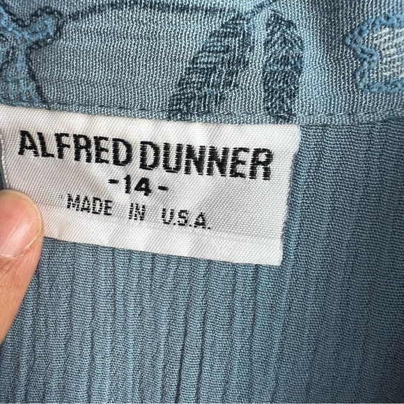 Vintage Alfred Dunner Blue Floral Embroidered Button Down Blouse - Size 14 - 90s - Picture 3 of 5